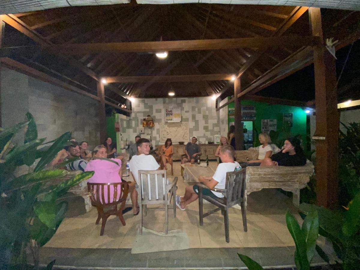Lembongan Hostel Nusa Lembongan Eksteriør bilde