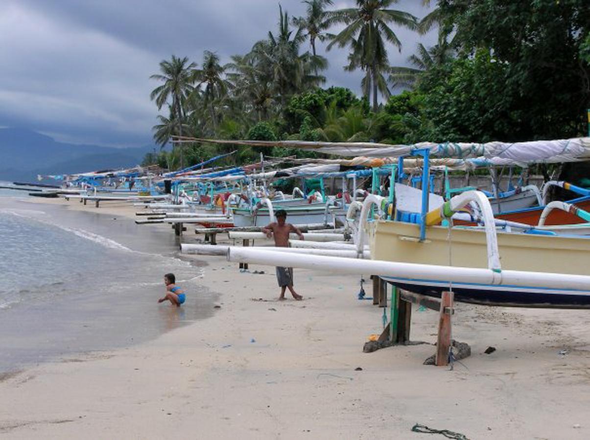 Lembongan Hostel Nusa Lembongan Eksteriør bilde